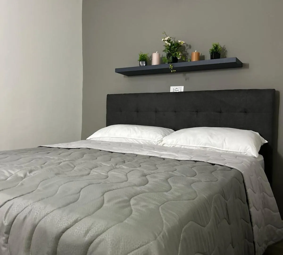 Timco 3-Story Apartment With Lake View And Air-Conditioner Torno Italien