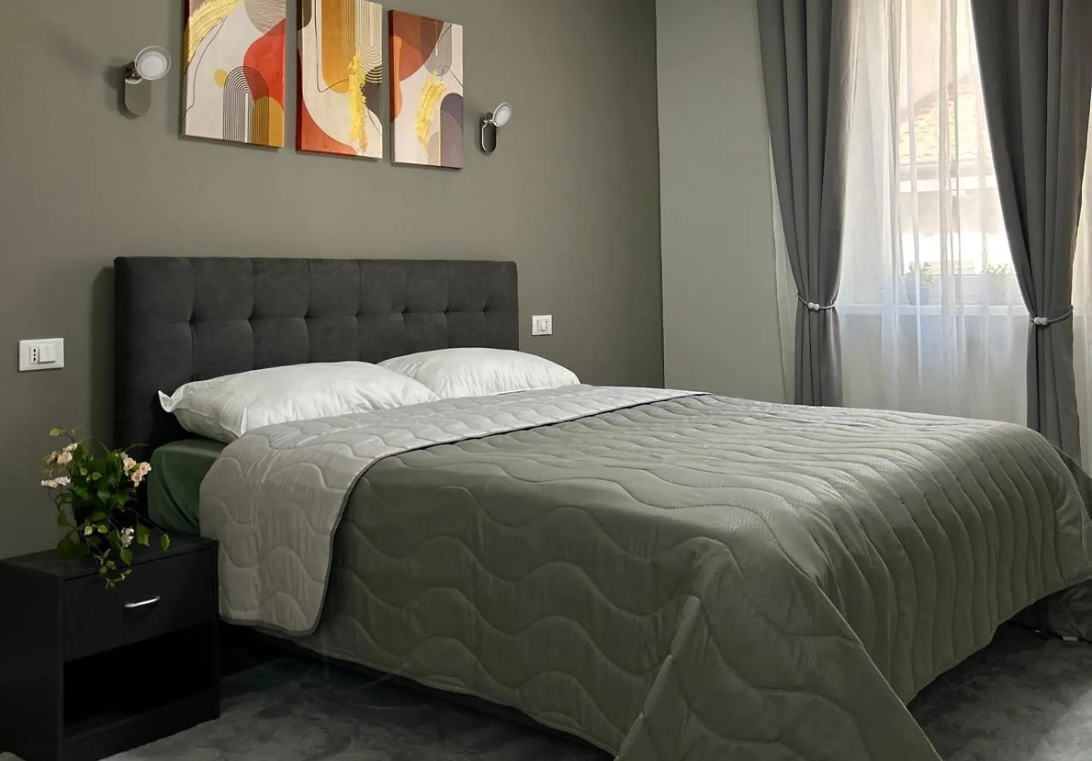 Timco 3-Story Apartment With Lake View And Air-Conditioner Torno